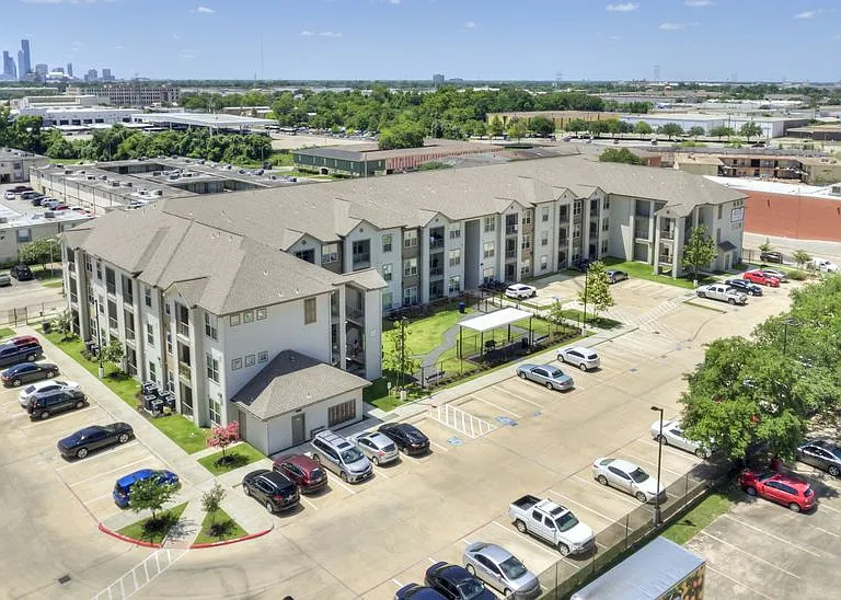 Oaks at Wayside Apartments — Photo 34