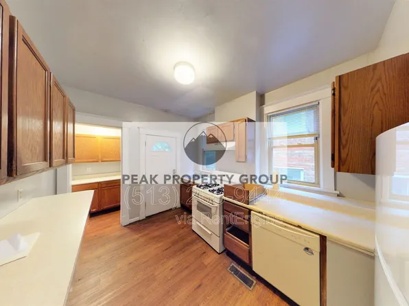 2424 W Clifton Ave, Cincinnati, OH 45219