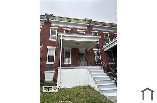 520 N Edgewood St Photo 1