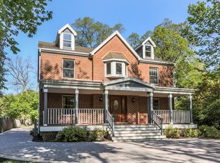 5253 Grand Ave, Downers Grove, IL 60515