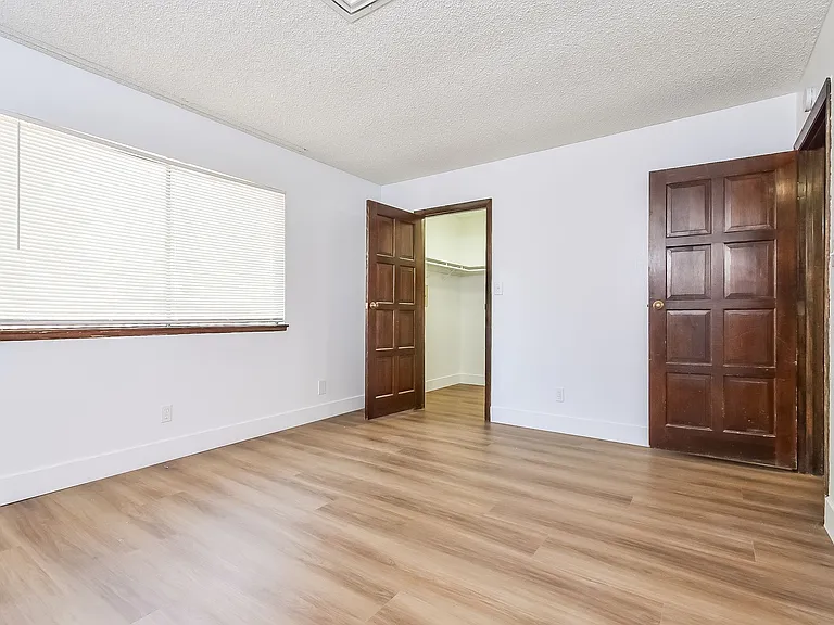 2413 Plaza Del Grande — Photo 21