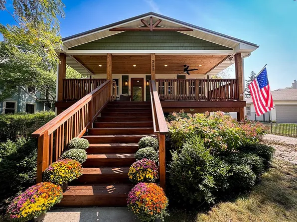 233 Hickory St, Frankfort, IL 60423