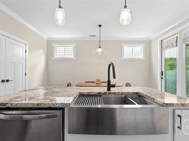45 Grove Park Dr — Photo 16