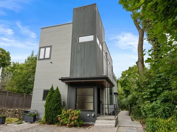 9 Donnell St Unit F, Cambridge, MA 02138