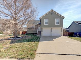 707 Derby St, Raymore, MO 64083