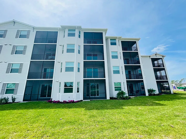 12280 Wellen Golf St #103 — Photo 4