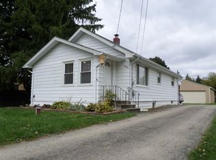 3047 Eugene St, Burton, MI 48519