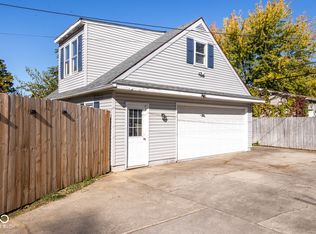 346 W 38th St, Anderson, IN 46013