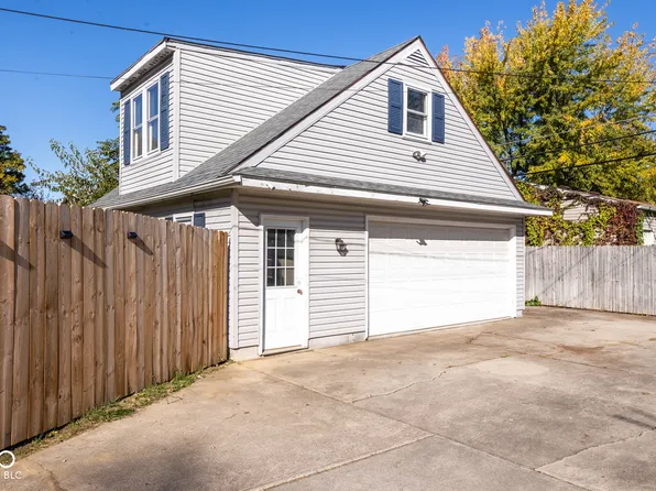 346 W 38th St, Anderson, IN 46013