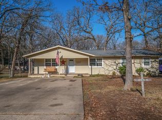 1201 Woodland St, Canton, TX 75103