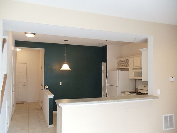 2nd image of 2084 Limestone Ln #0