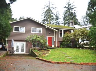 3176 Old Clayburn Rd, Abbotsford, BC V2S 4H3