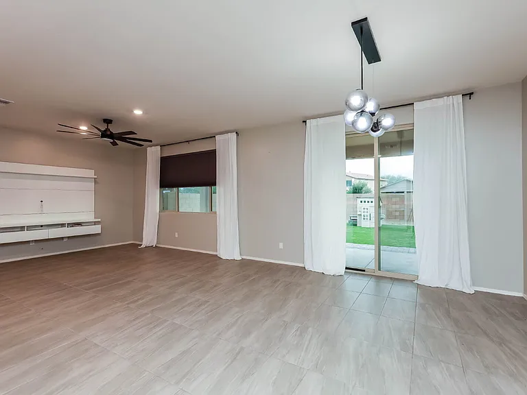 12259 N Sutter Dr — Photo 4