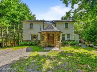 450 Daffodil Rd, East Stroudsburg, PA 18302