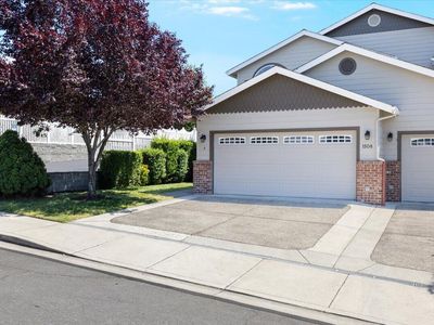 1508 Hollyhock Dr APT A, Medford, OR, 97504