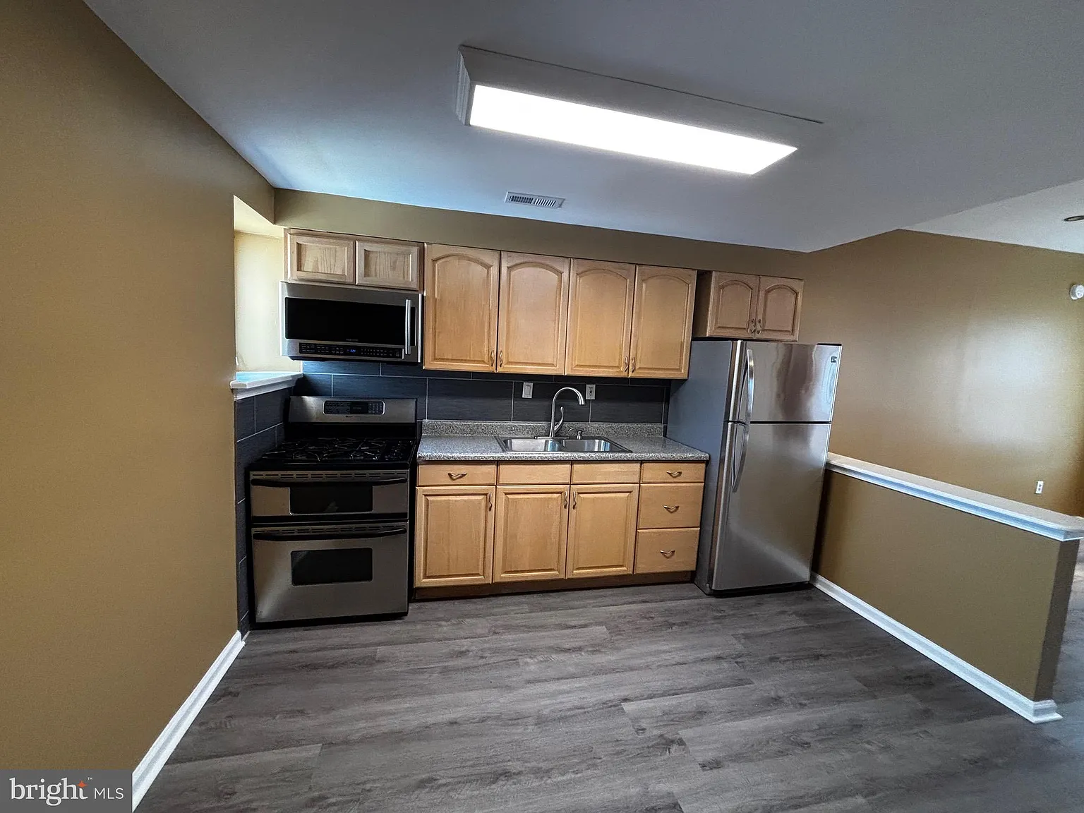 Studio, 2014 sqft, $950 — Photo 4