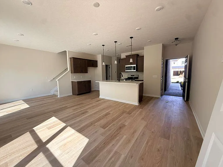 7231 Grandway Dr — Photo 11