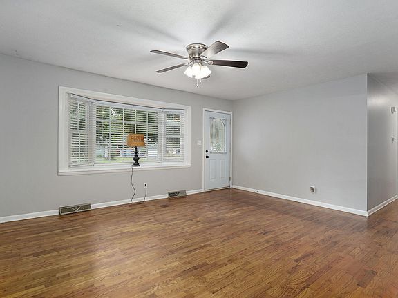 5th image of 3544 S Franklin Avenue