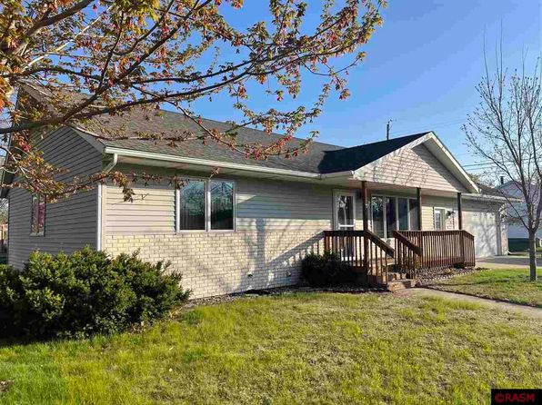418 12th St N, New Ulm, MN 56073