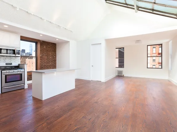 54 2nd Avenue image 1 of 10