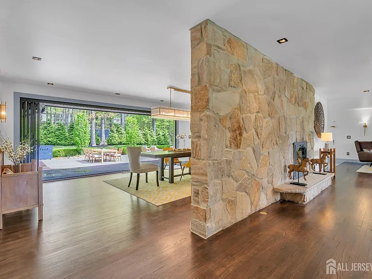 792 Partridge Dr — Photo 5