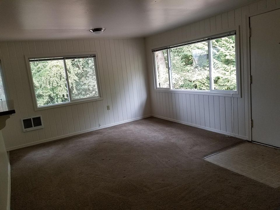 1st image of 15707 4th Ave S #15907-1/2