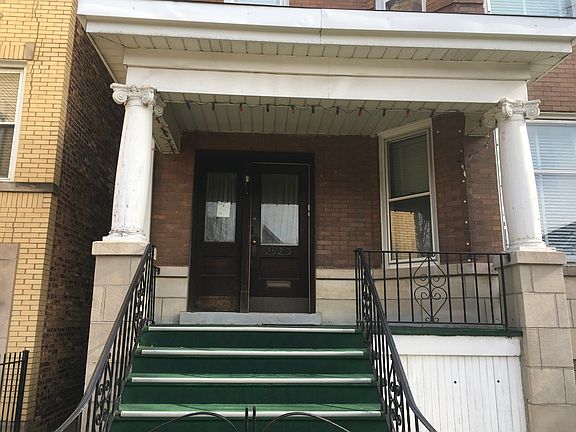 2nd image of 2923 N Whipple St