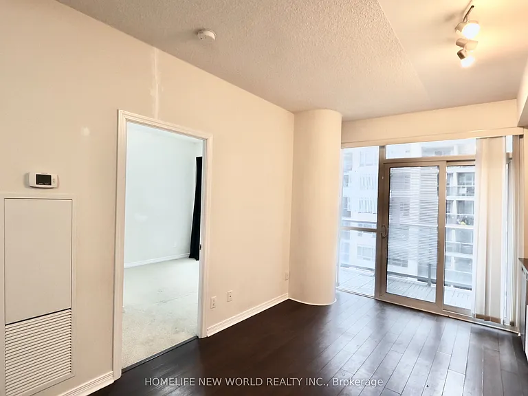 352 Front St W #1517 — Photo 11
