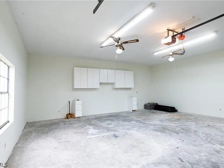15200 Sweetwater Ct — Photo 34