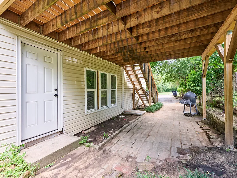 806 N Union Ave — Photo 5
