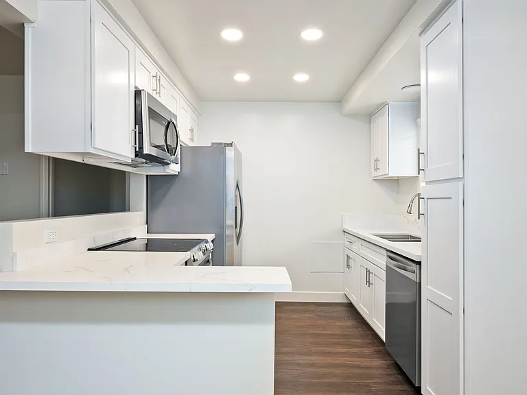 1318 Agate St — Photo 14