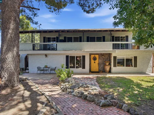 5249 Olive Dr, Concord, CA 94521