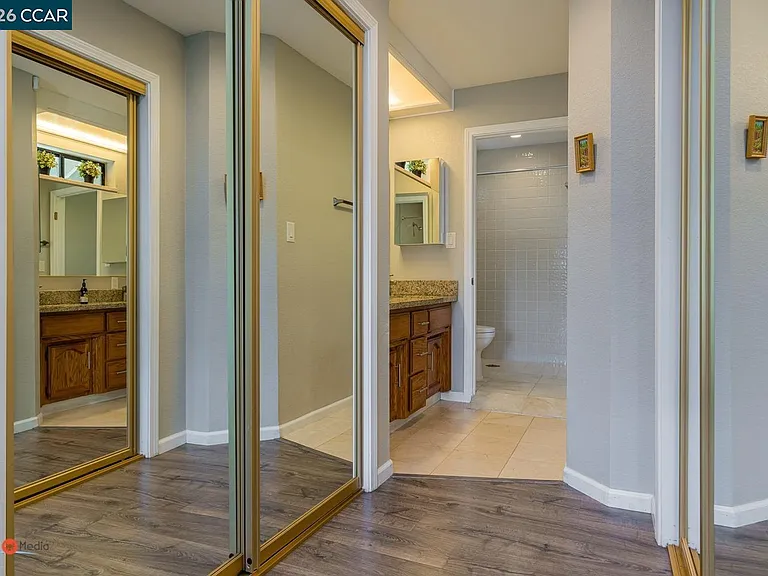 2904 Canterbury Cir — Photo 14