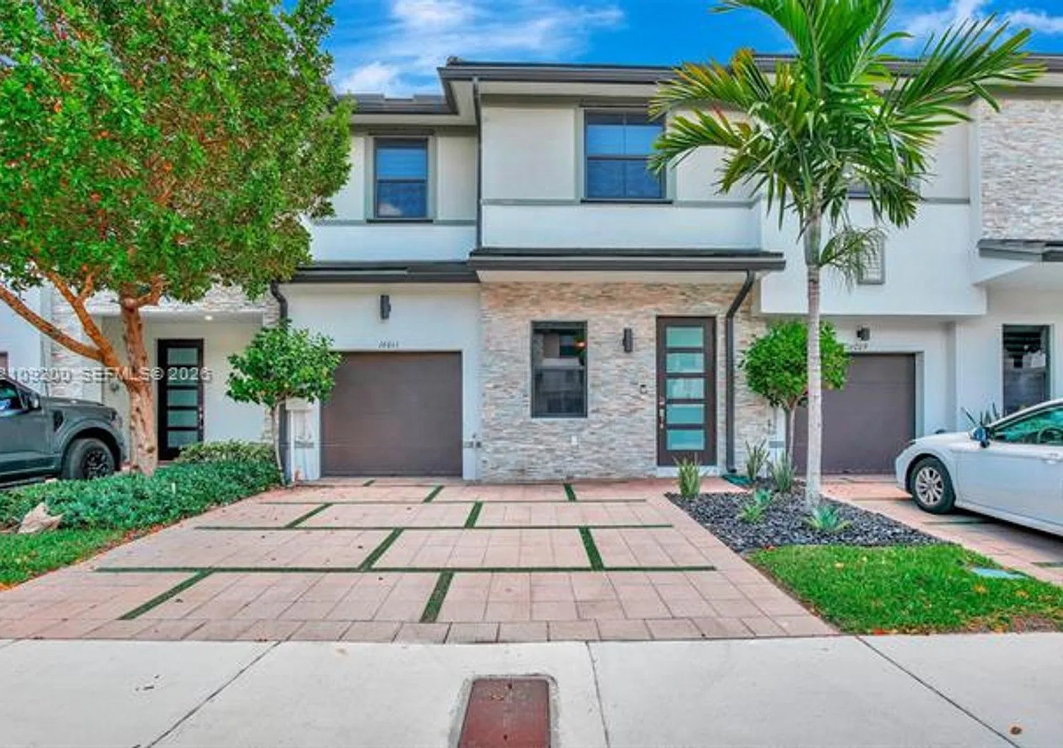 16011 NW 91st Ct th 16011, Miami Lakes, FL 33018 — Photo 3