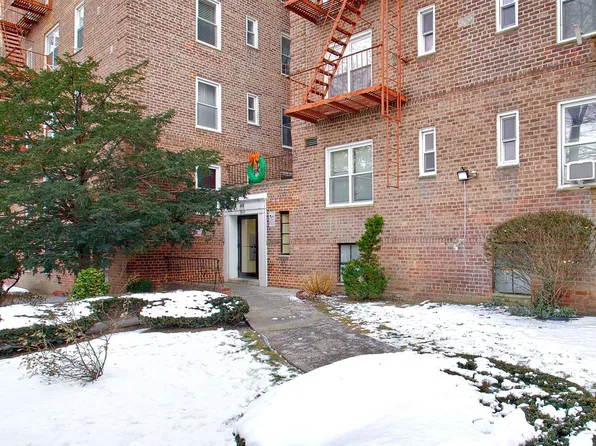 39-35 51st St #5D, Queens, NY 11377