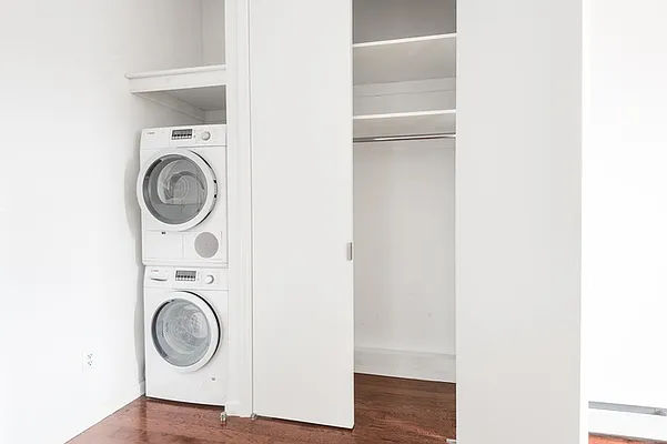 Rented by Nest Seekers International | media 9