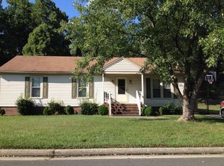 912 Ayrshire Rd, Colonial Heights, VA 23834