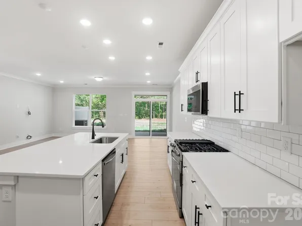 131 Viburnum Rd, Waxhaw, NC 28173