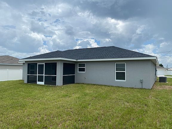 4th image of 13 Poplar Ln