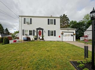 4 Eldridge Ct, Troy, NY 12180