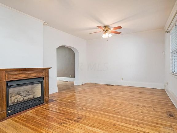 3rd image of 93 E Welch Ave