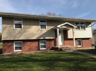 3411 E 38th St, Des Moines, IA 50317