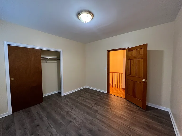225 Holland St #3 — Photo 11