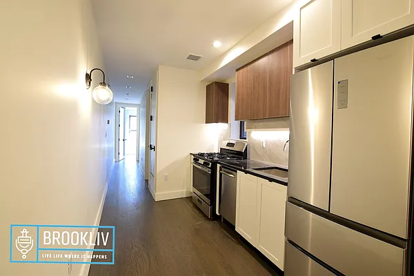 Rented by null | media 27