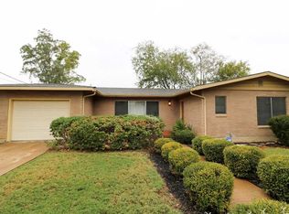 2310 E Kearney St, Laredo, TX 78043