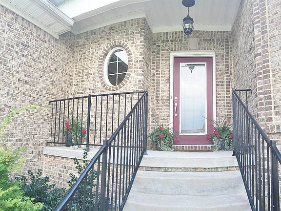 3rd image of 107 Bayberry Ln