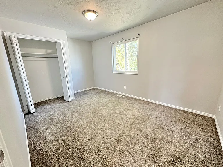 5674 S Magic Isle Ln — Photo 11