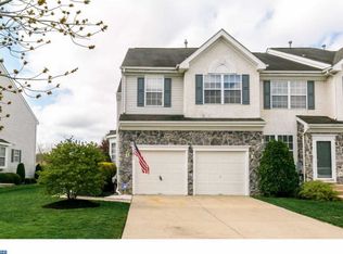 61 Chapel Hill Rd, Mount Laurel, NJ 08054