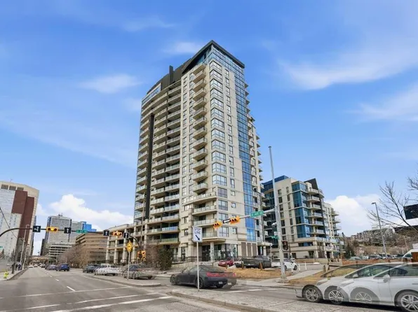 325 S 3rd St SE #809, Calgary, AB T2G 0T9