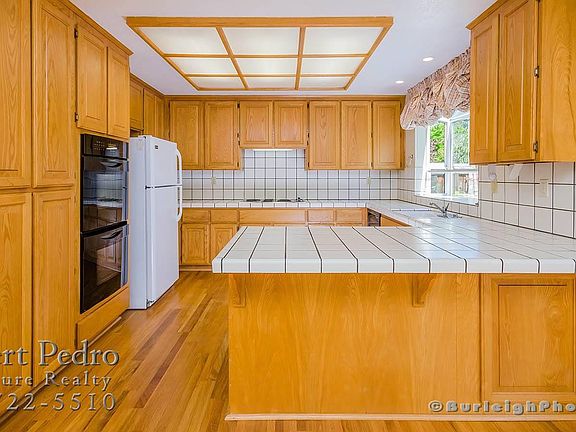 5th image of 139 Danbury Ln
